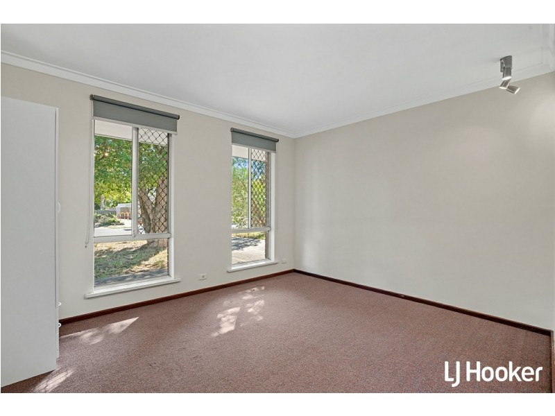 27 Kootingal Road, Armadale WA 6112