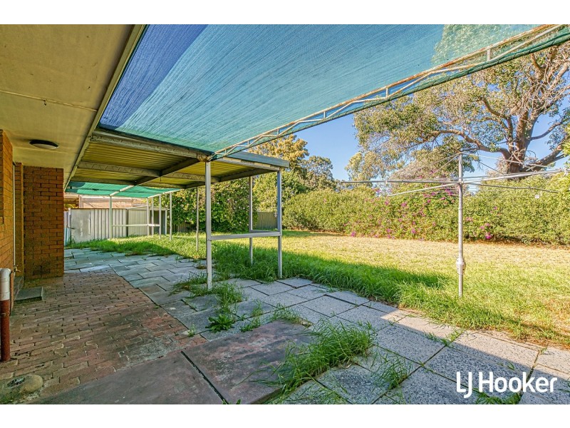 27 Kootingal Road, Armadale WA 6112