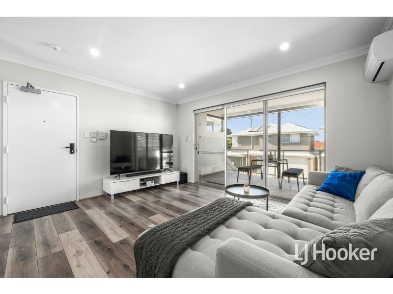 5/4 Beagle Place, Belmont WA 6104