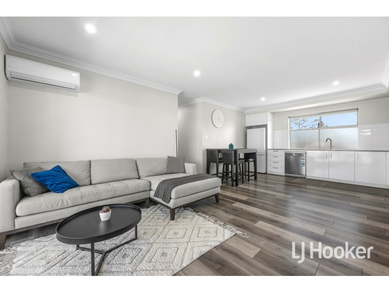 5/4 Beagle Place, Belmont WA 6104