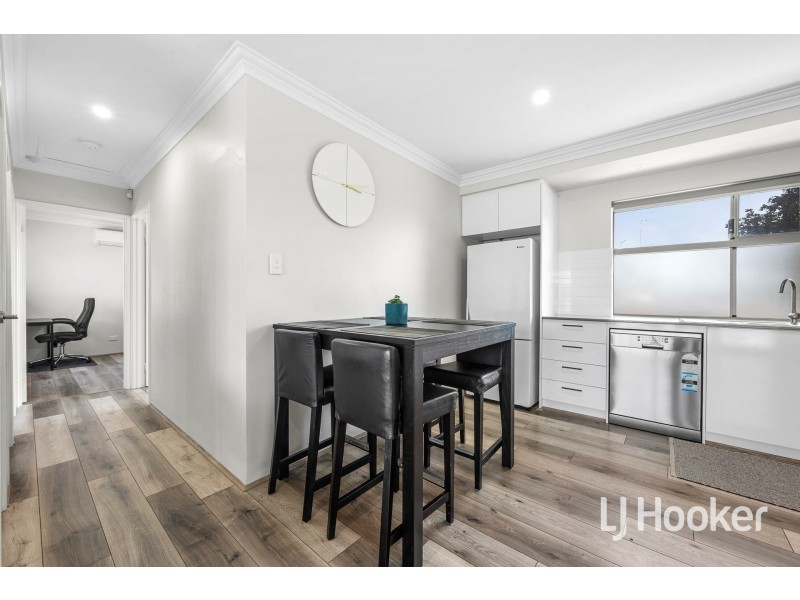 5/4 Beagle Place, Belmont WA 6104