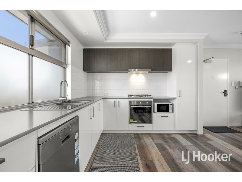 5/4 Beagle Place, Belmont WA 6104