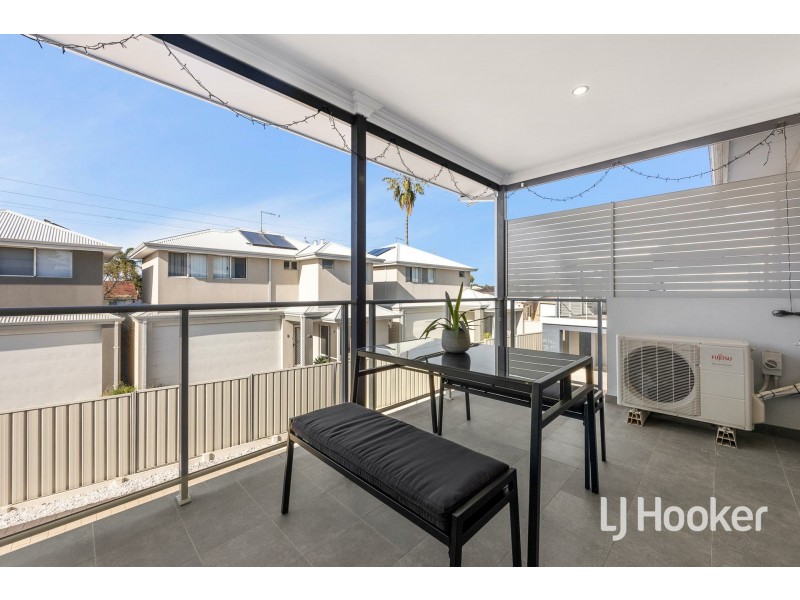 5/4 Beagle Place, Belmont WA 6104