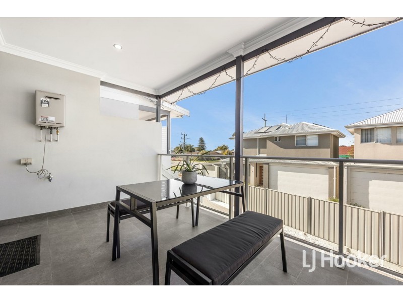 5/4 Beagle Place, Belmont WA 6104
