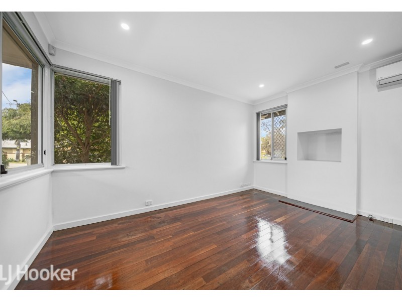 11 Peacock Street, Cloverdale WA 6105