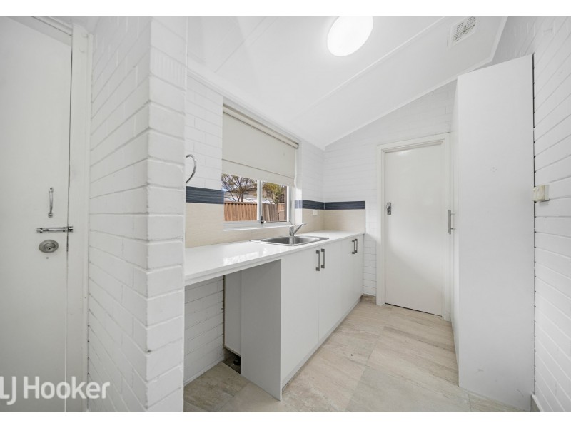 11 Peacock Street, Cloverdale WA 6105