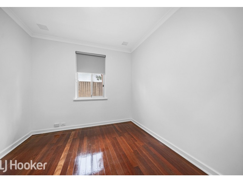 11 Peacock Street, Cloverdale WA 6105