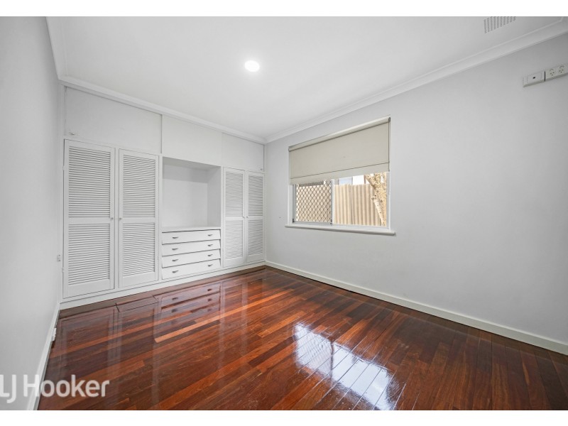 11 Peacock Street, Cloverdale WA 6105