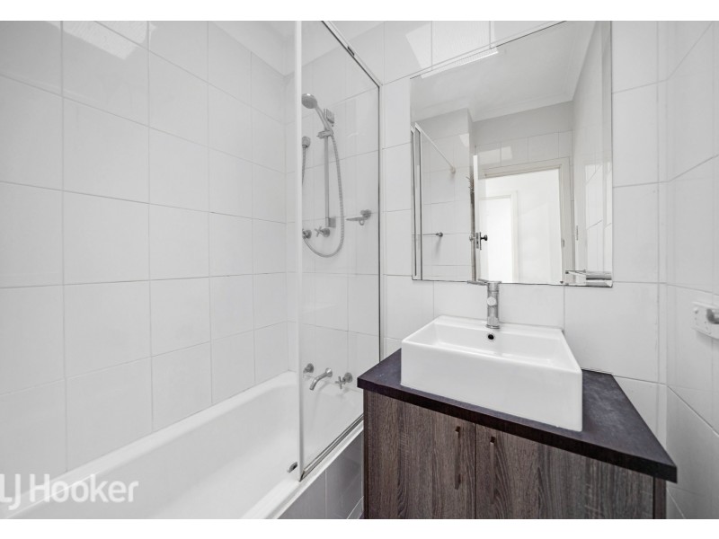 11 Peacock Street, Cloverdale WA 6105