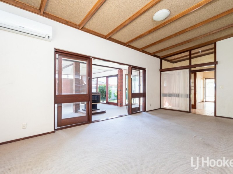 14 Anderson Way, Thornlie WA 6108