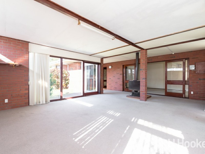 14 Anderson Way, Thornlie WA 6108