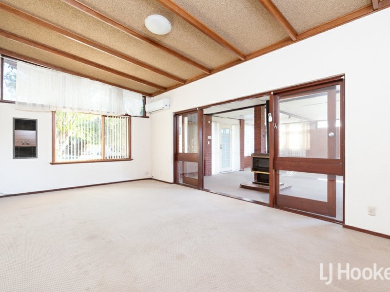 14 Anderson Way, Thornlie WA 6108