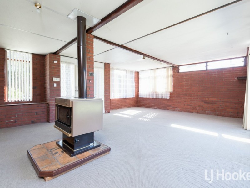 14 Anderson Way, Thornlie WA 6108