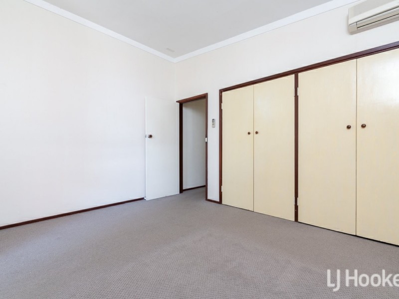 14 Anderson Way, Thornlie WA 6108