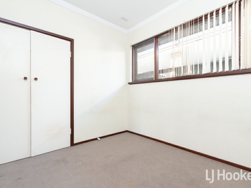 14 Anderson Way, Thornlie WA 6108