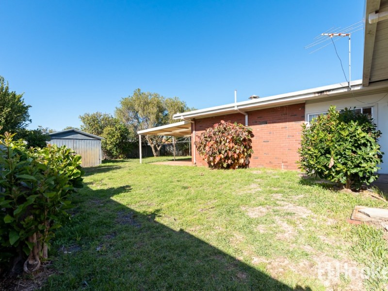 14 Anderson Way, Thornlie WA 6108