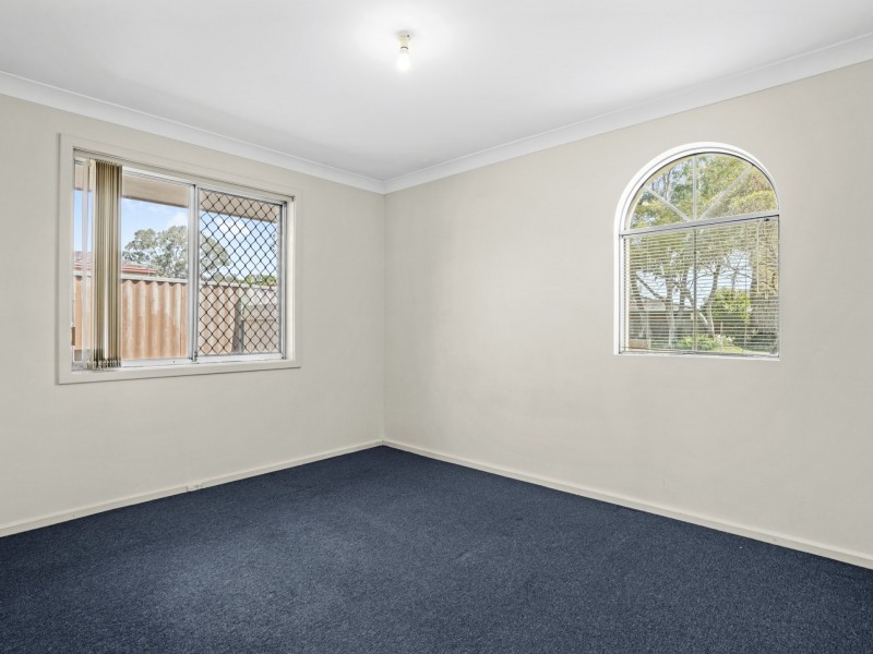 8 Wandarra Close, Karawara WA 6152