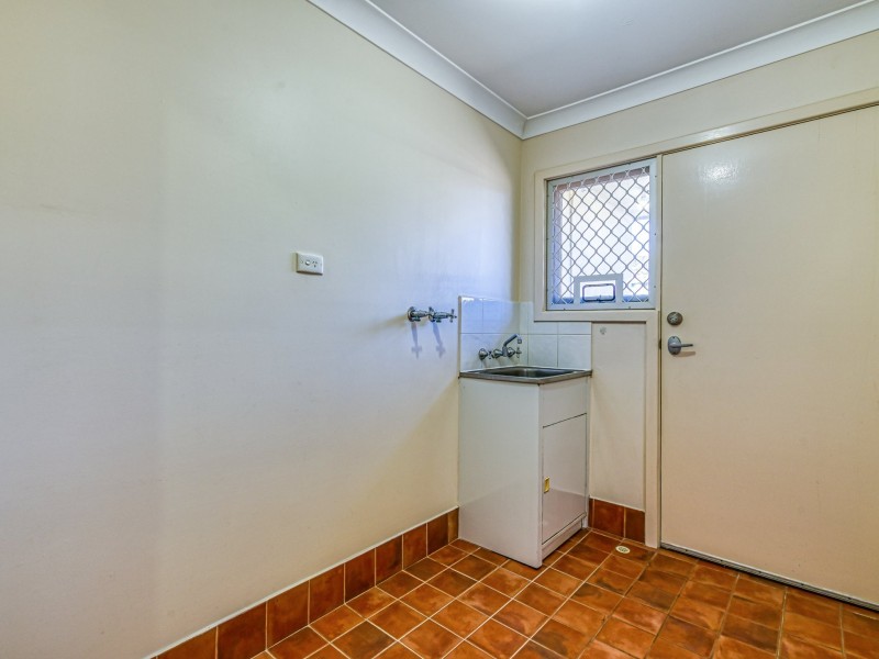 8 Wandarra Close, Karawara WA 6152