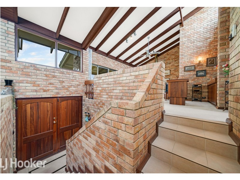 11 Rowley Place, Bull Creek WA 6149