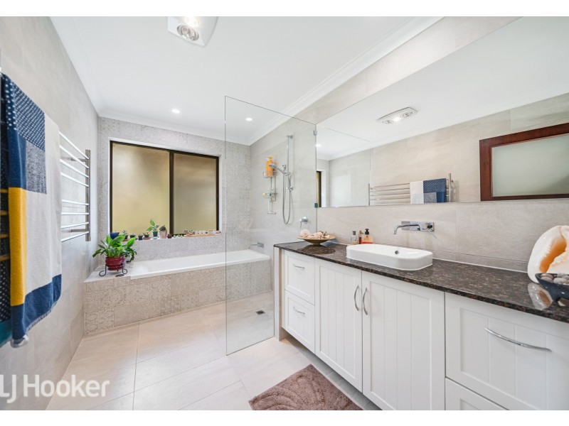 11 Rowley Place, Bull Creek WA 6149