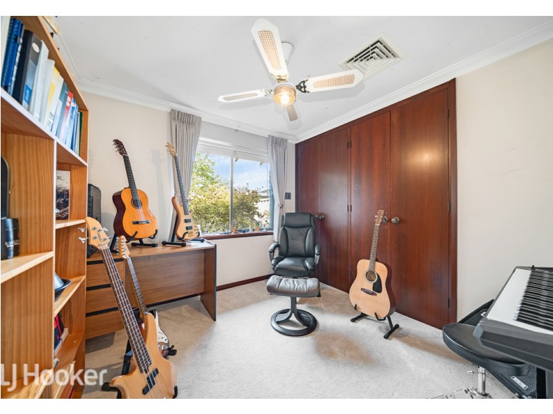 11 Rowley Place, Bull Creek WA 6149