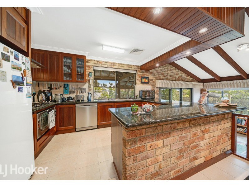 11 Rowley Place, Bull Creek WA 6149