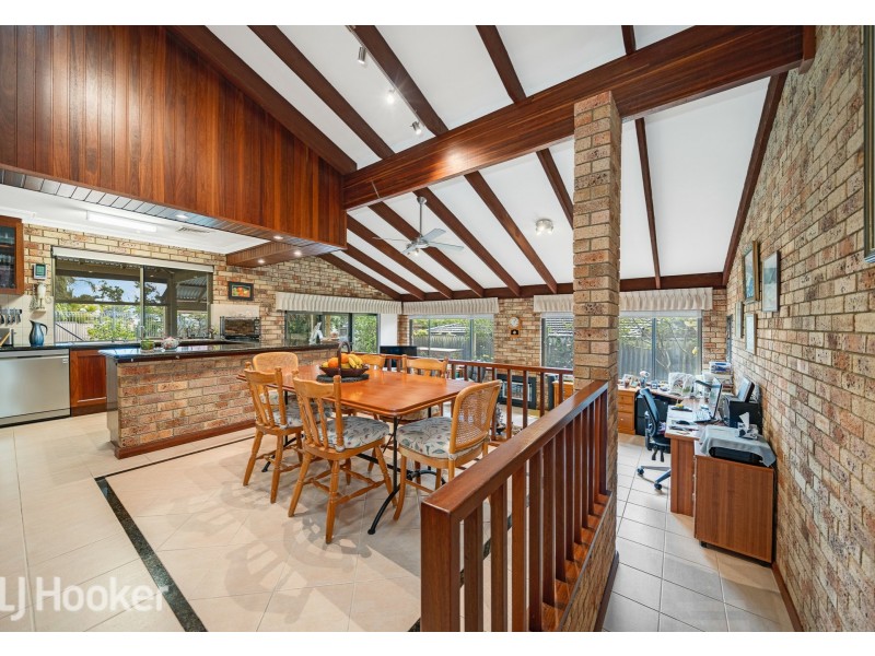 11 Rowley Place, Bull Creek WA 6149