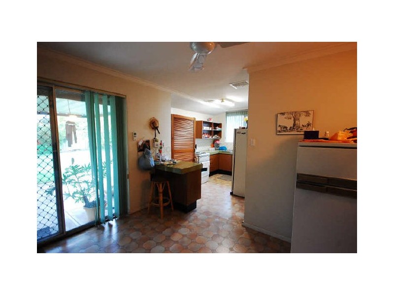 28 Currawong Way, Thornlie WA 6108