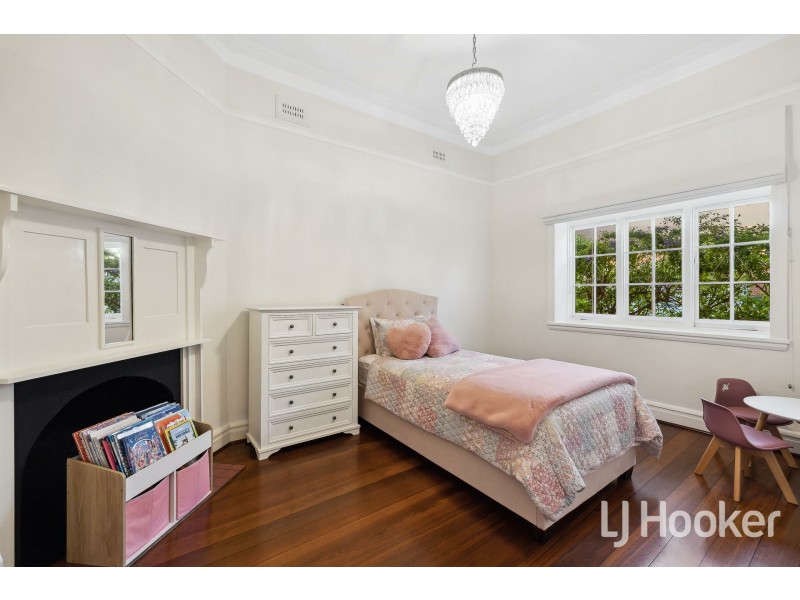 32 McMillan Street, Victoria Park WA 6100