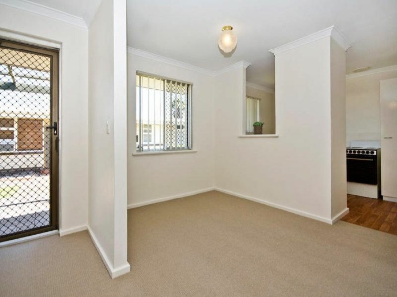 2/145 Leach Highway, Wilson WA 6107