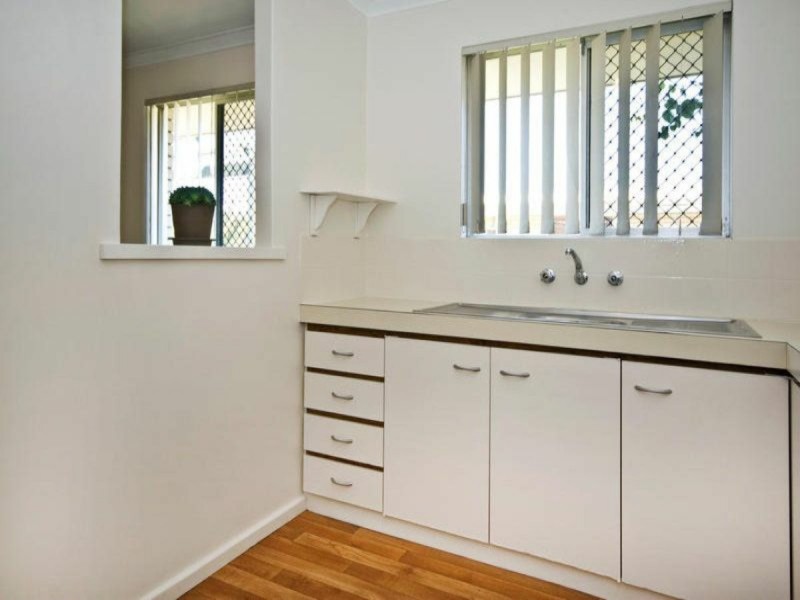 2/145 Leach Highway, Wilson WA 6107