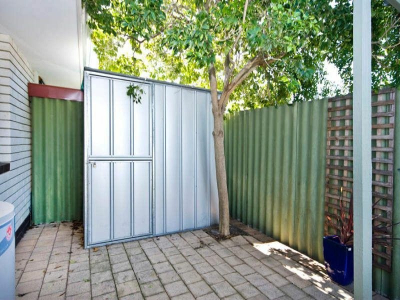 2/145 Leach Highway, Wilson WA 6107