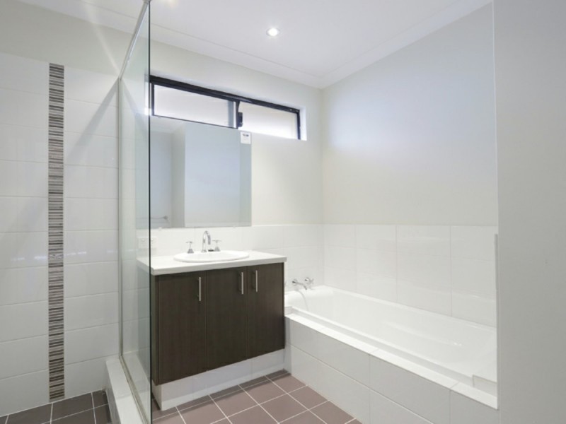 18 Blacksmith Street, Queens Park WA 6107