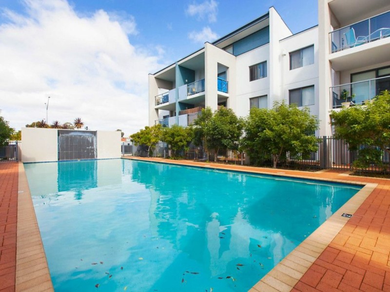 17/15 Tanunda Drive, Rivervale WA 6103