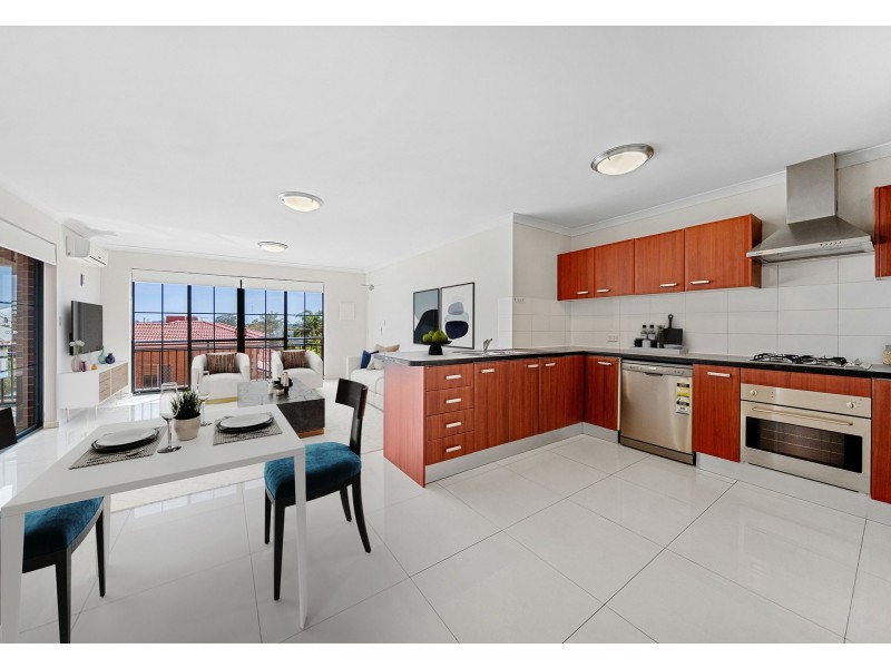 11/4 Lichfield Street, Victoria Park WA 6100