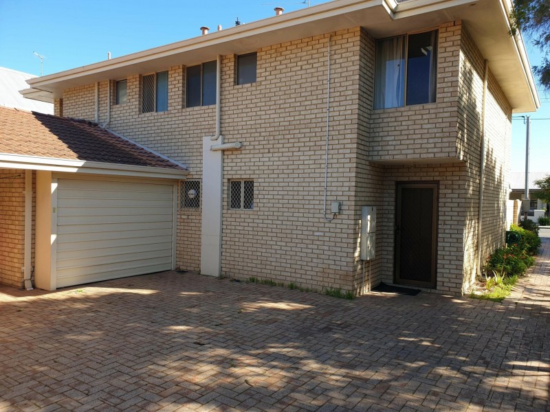 2/8 Mackie Street, Victoria Park WA 6100