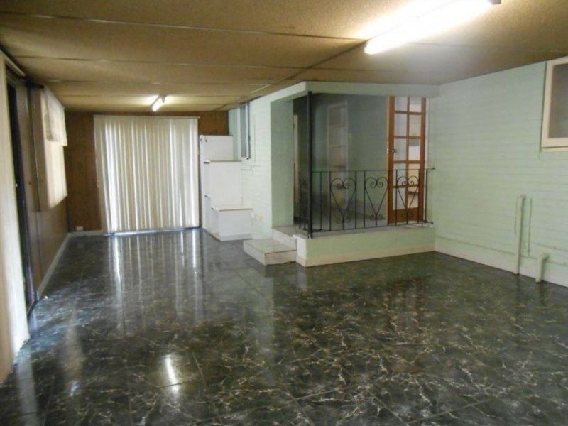 273 Fisher Street, Cloverdale WA 6105