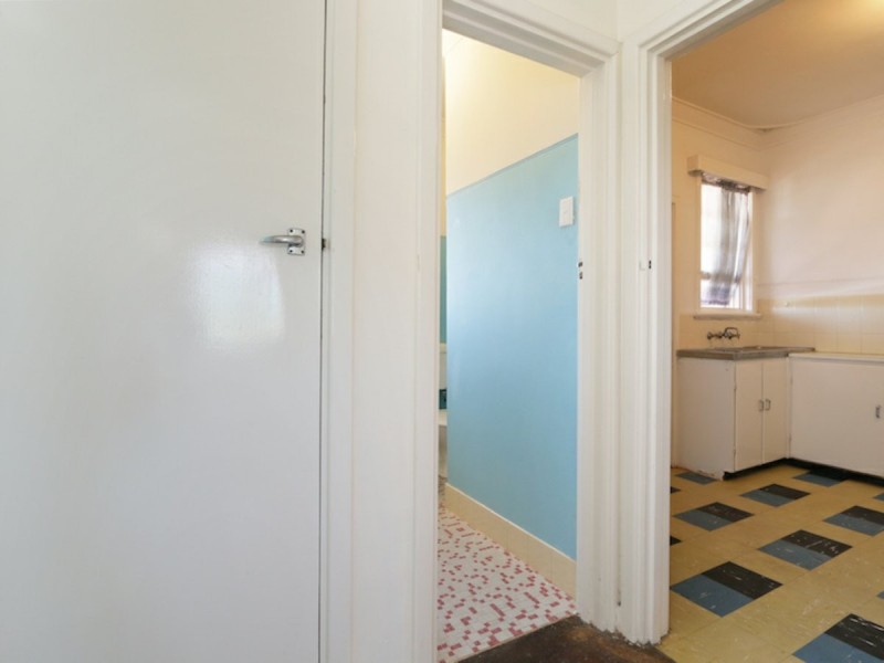 2/1190 Albany Highway, Bentley WA 6102
