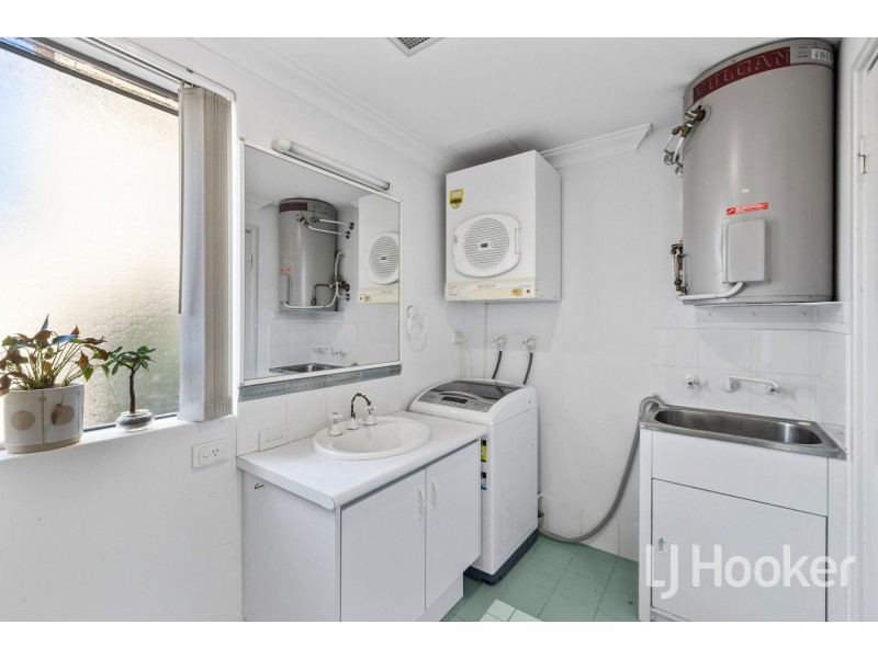 110/7-11 Heirisson Way, Victoria Park WA 6100
