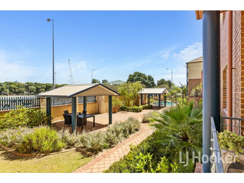 110/7-11 Heirisson Way, Victoria Park WA 6100