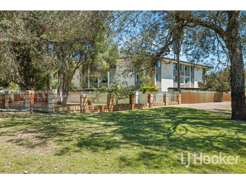 28/1 Herdsman Parade, Wembley WA 6014