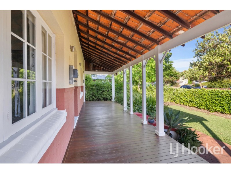 17 Manchester Street, Victoria Park WA 6100