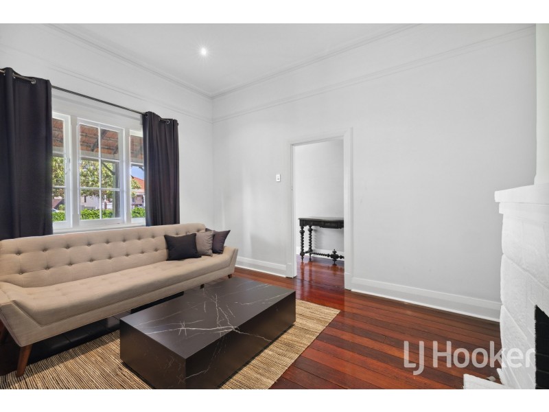 17 Manchester Street, Victoria Park WA 6100