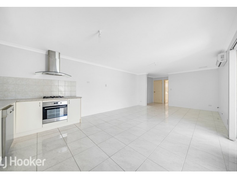 9/16 Andrea Way, Queens Park WA 6107