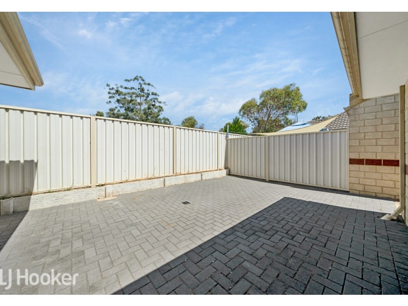 9/16 Andrea Way, Queens Park WA 6107