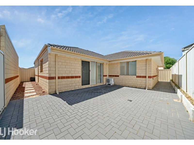 9/16 Andrea Way, Queens Park WA 6107