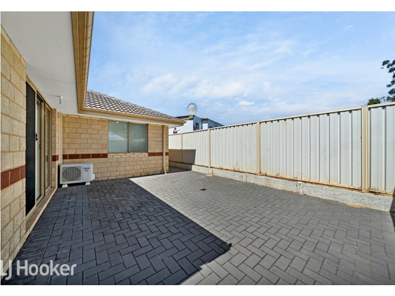 9/16 Andrea Way, Queens Park WA 6107