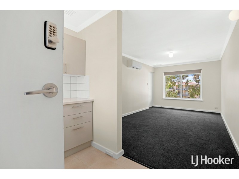 18/4 Minora Place, Rivervale WA 6103