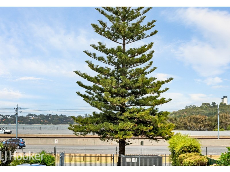 18/15 Melville Parade, South Perth WA 6151
