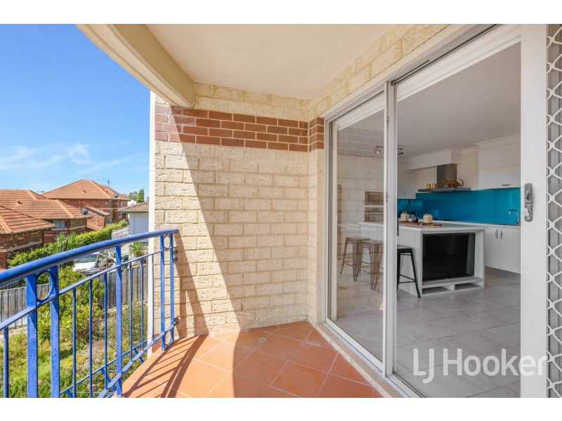 4/27 King George Street, Victoria Park WA 6100